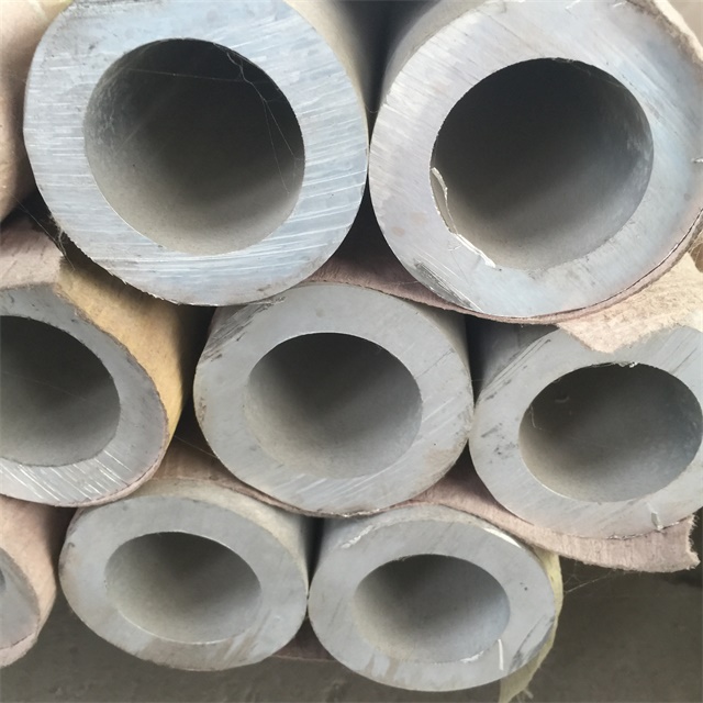 武汉10#合金无缝钢管